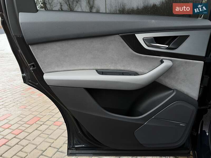 Позашляховик / Кросовер Audi Q7 2016 в Луцьку фото 69 Позашляховик / Кросовер Audi Q7 2016 в Луцьку