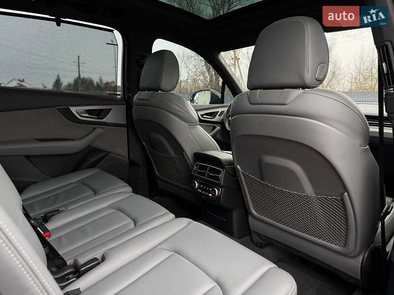 Позашляховик / Кросовер Audi Q7 2016 в Луцьку фото 92 Позашляховик / Кросовер Audi Q7 2016 в Луцьку