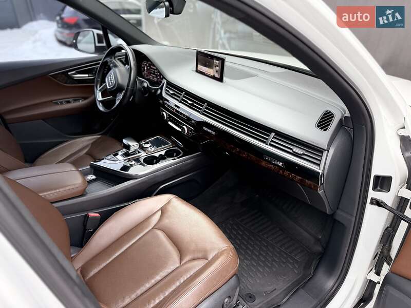 Внедорожник / Кроссовер Audi Q7 2017 в Львове фото 47 Внедорожник / Кроссовер Audi Q7 2017 в Львове