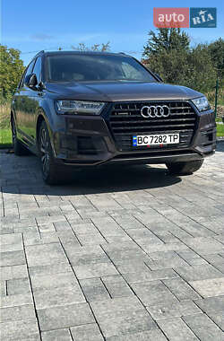 Позашляховик / Кросовер Audi Q7 2017 в Трускавці