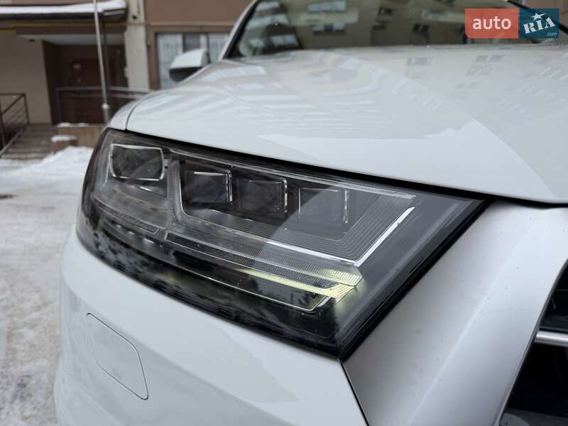 Внедорожник / Кроссовер Audi Q7 2019 в Виннице