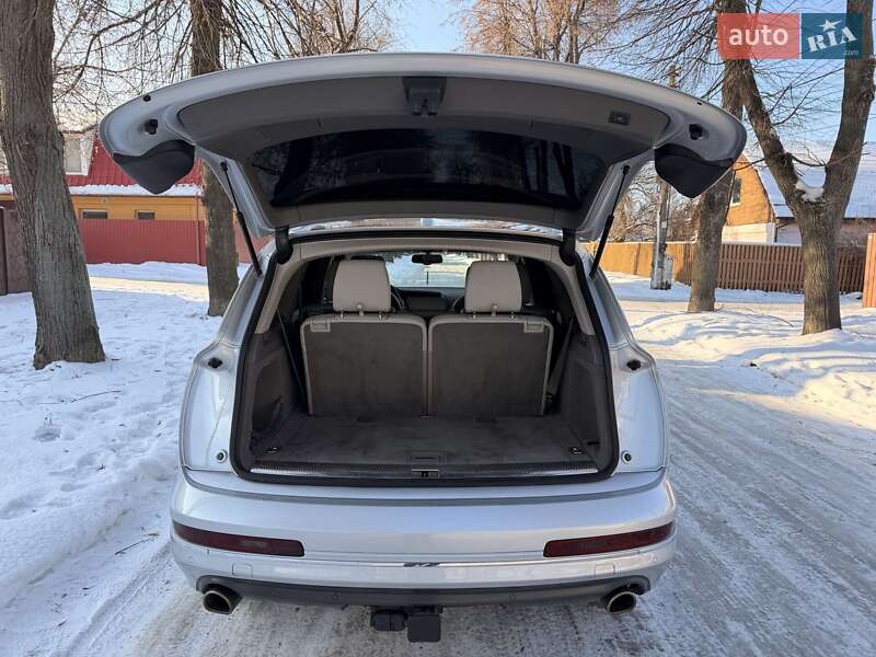 Внедорожник / Кроссовер Audi Q7 2014 в Киеве