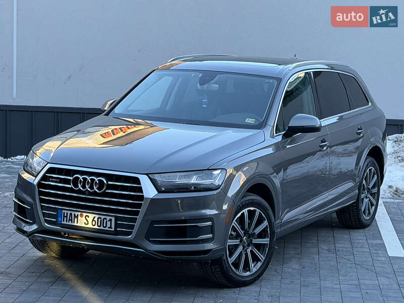 Внедорожник / Кроссовер Audi Q7 2015 в Ровно