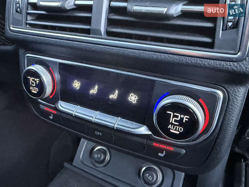 Внедорожник / Кроссовер Audi Q7 2015 в Ровно