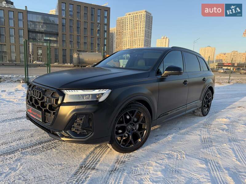 Внедорожник / Кроссовер Audi Q7 2025 в Киеве