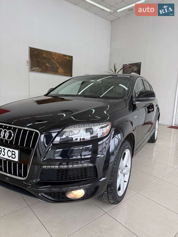 Внедорожник / Кроссовер Audi Q7 2013 в Черновцах