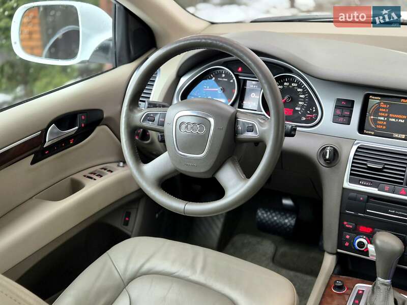 Внедорожник / Кроссовер Audi Q7 2010 в Запорожье