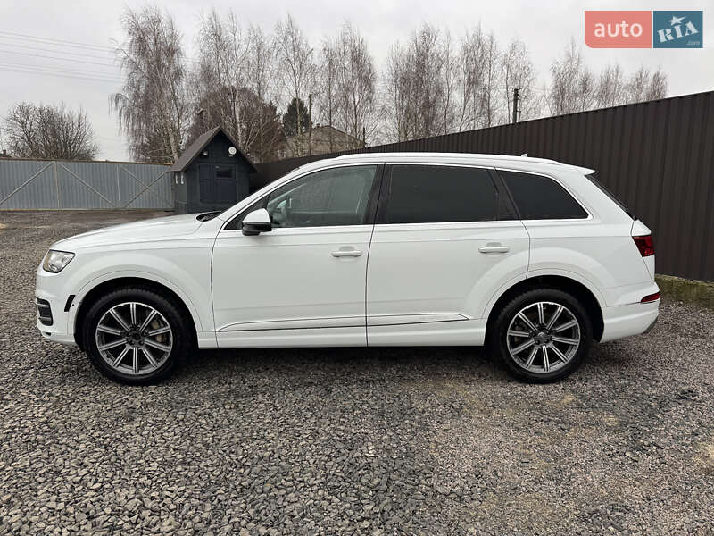 Внедорожник / Кроссовер Audi Q7 2016 в Луцке