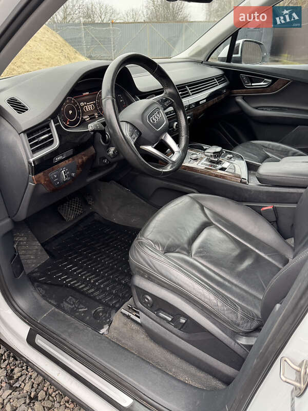 Внедорожник / Кроссовер Audi Q7 2016 в Луцке