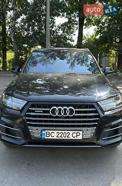 Позашляховик / Кросовер Audi Q7 2016 в Полтаві