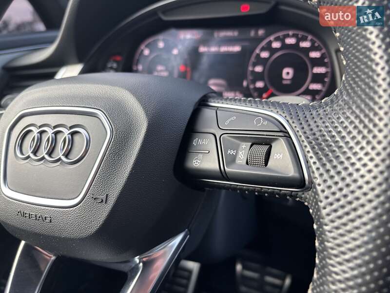 Внедорожник / Кроссовер Audi Q7 2019 в Киеве