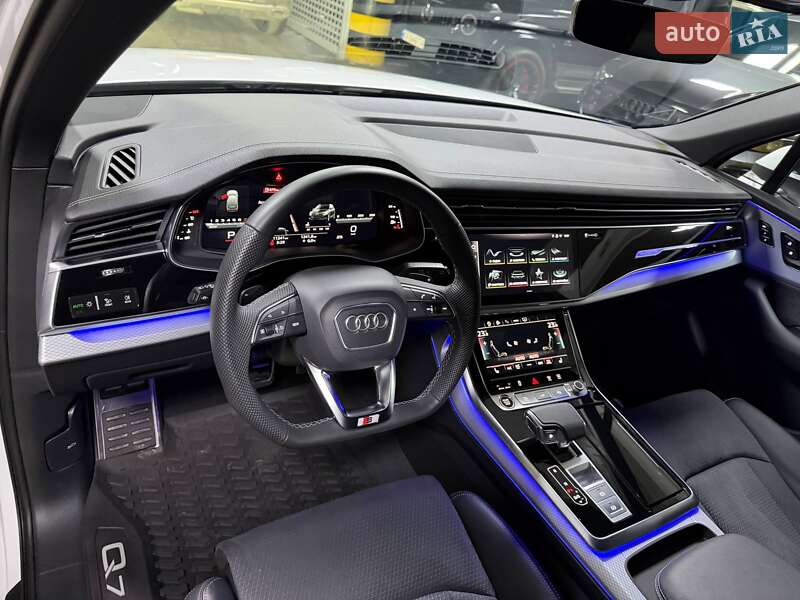 Позашляховик / Кросовер Audi Q7 2025 в Києві