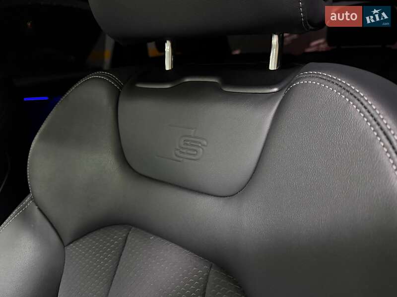 Позашляховик / Кросовер Audi Q7 2025 в Києві