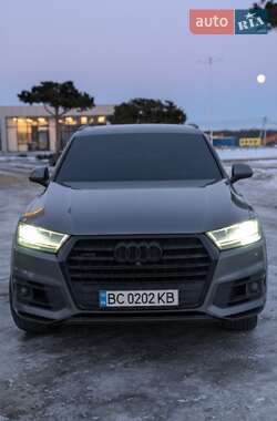Позашляховик / Кросовер Audi Q7 2016 в Львові