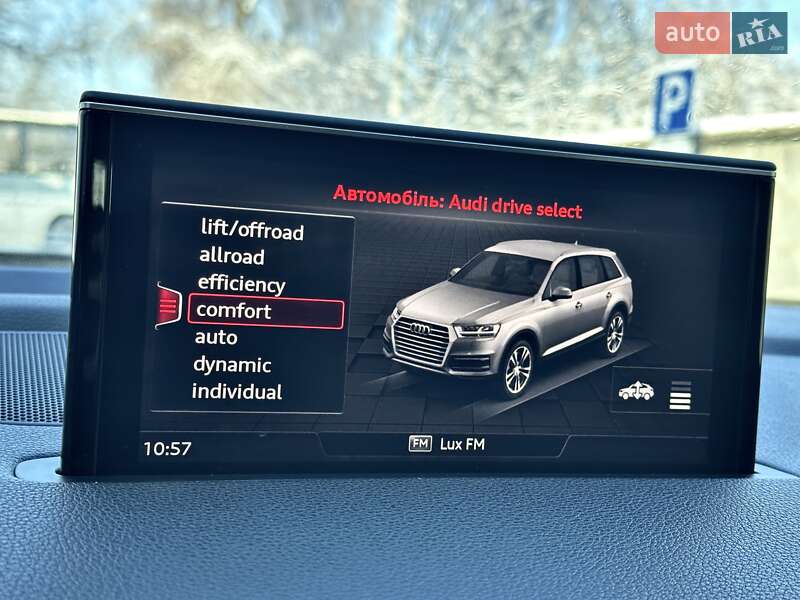 Внедорожник / Кроссовер Audi Q7 2017 в Киеве