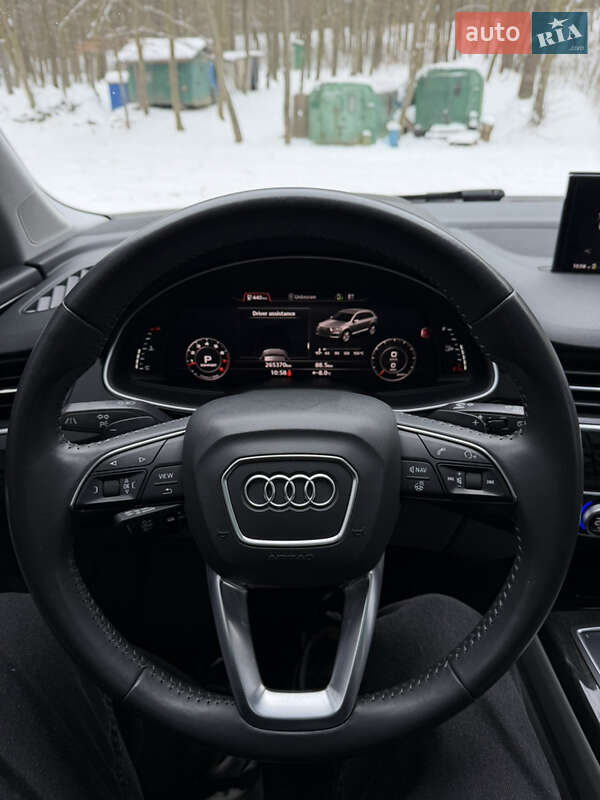 Внедорожник / Кроссовер Audi Q7 2016 в Виннице