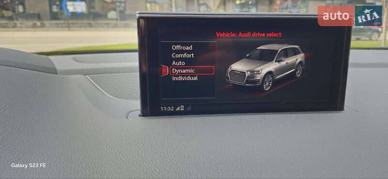 Позашляховик / Кросовер Audi Q7 2017 в Ужгороді