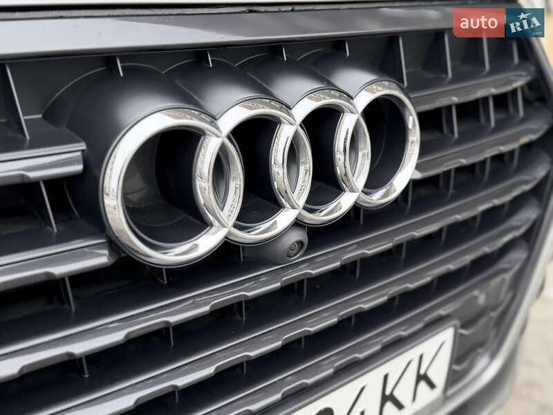 Внедорожник / Кроссовер Audi Q7 2016 в Киеве