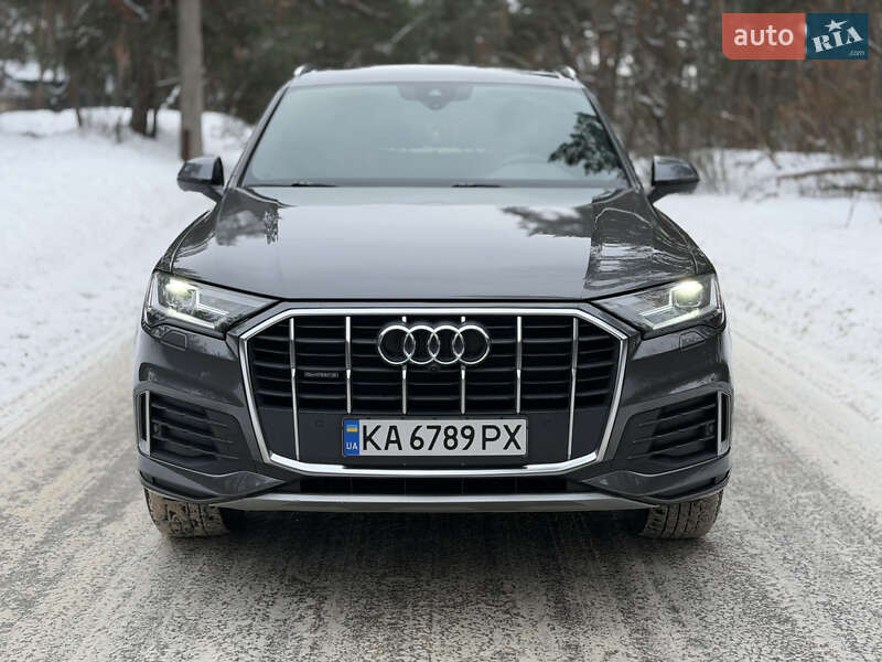 Позашляховик / Кросовер Audi Q7 2020 в Києві