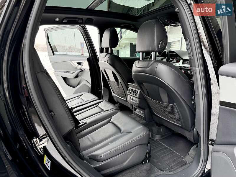 Позашляховик / Кросовер Audi Q7 2018 в Києві фото 41 Позашляховик / Кросовер Audi Q7 2018 в Києві