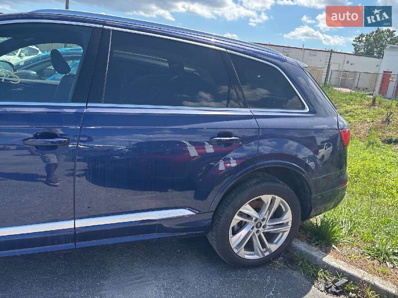 Позашляховик / Кросовер Audi Q7 2021 в Києві фото 6 Позашляховик / Кросовер Audi Q7 2021 в Києві