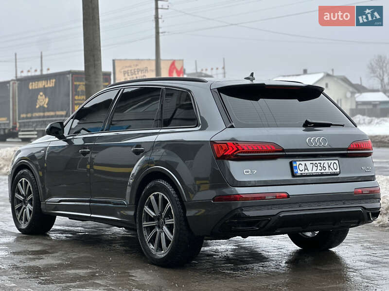 Внедорожник / Кроссовер Audi Q7 2021 в Ивано-Франковске