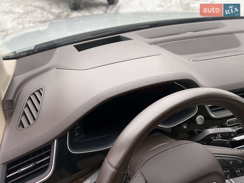 Внедорожник / Кроссовер Audi Q7 2017 в Луцке