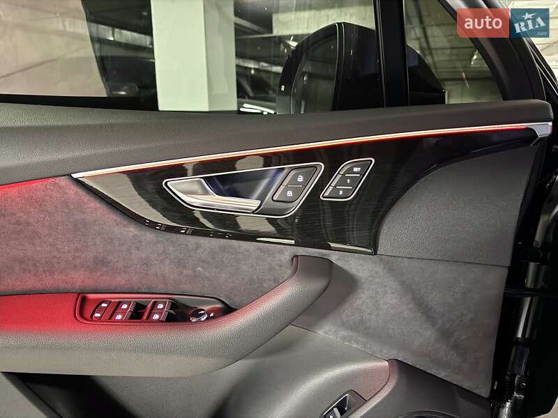 Внедорожник / Кроссовер Audi Q7 2025 в Днепре