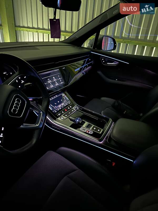 Позашляховик / Кросовер Audi Q7 2021 в Ужгороді фото 27 Позашляховик / Кросовер Audi Q7 2021 в Ужгороді