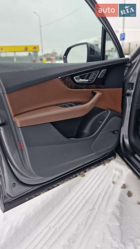 Внедорожник / Кроссовер Audi Q7 2018 в Луцке