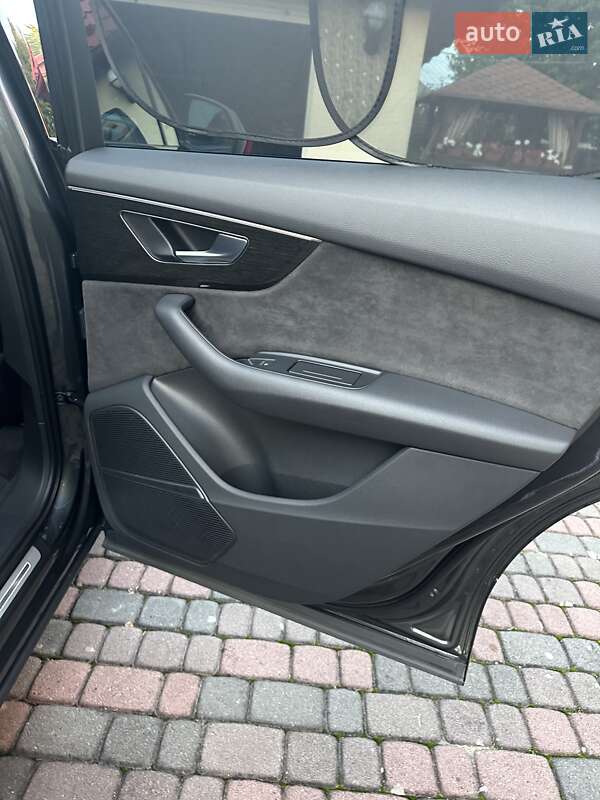 Позашляховик / Кросовер Audi Q7 2021 в Ужгороді фото 24 Позашляховик / Кросовер Audi Q7 2021 в Ужгороді