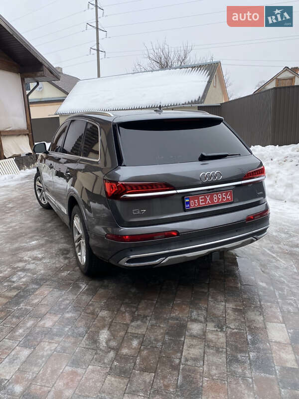 Внедорожник / Кроссовер Audi Q7 2021 в Владимире