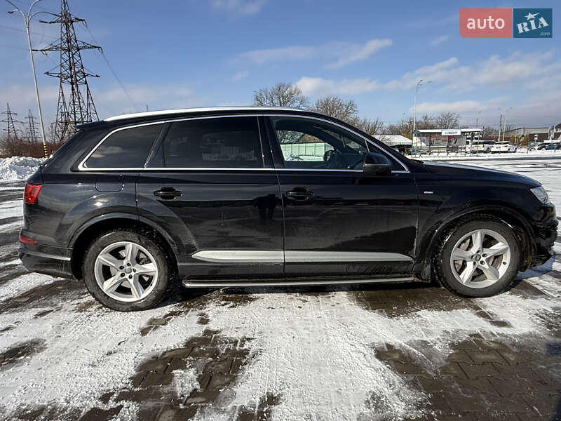 Позашляховик / Кросовер Audi Q7 2019 в Чернівцях фото 5 Позашляховик / Кросовер Audi Q7 2019 в Чернівцях