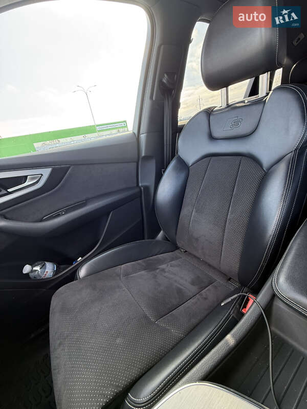Позашляховик / Кросовер Audi Q7 2019 в Чернівцях фото 20 Позашляховик / Кросовер Audi Q7 2019 в Чернівцях
