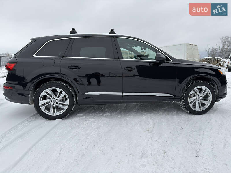 Позашляховик / Кросовер Audi Q7 2020 в Івано-Франківську