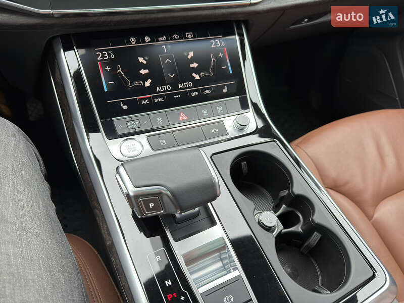 Позашляховик / Кросовер Audi Q7 2020 в Івано-Франківську