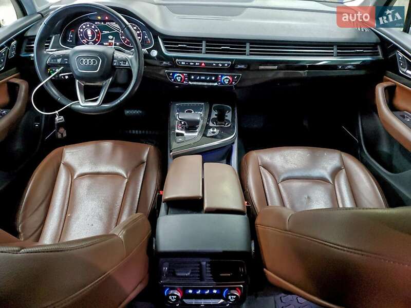 Позашляховик / Кросовер Audi Q7 2017 в Житомирі