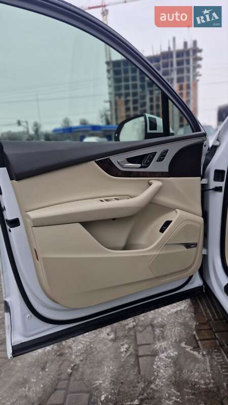 Позашляховик / Кросовер Audi Q7 2017 в Львові фото 25 Позашляховик / Кросовер Audi Q7 2017 в Львові