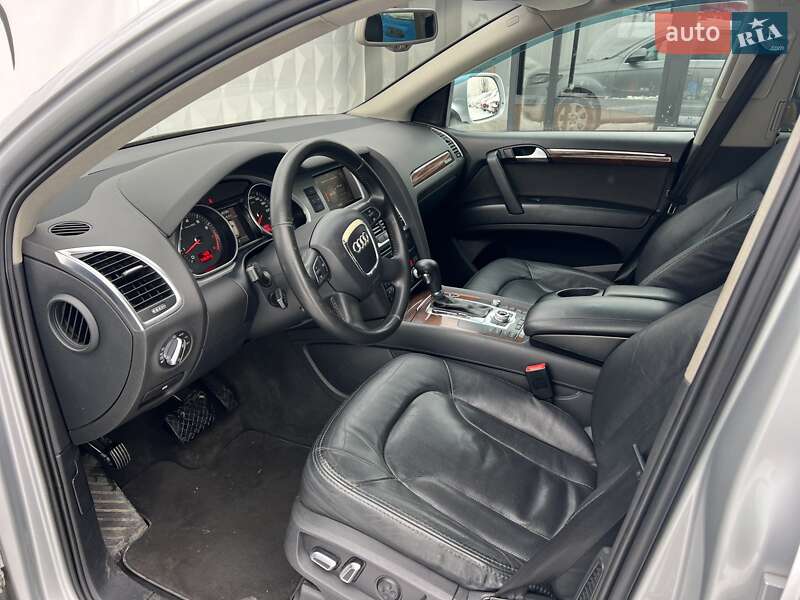 Позашляховик / Кросовер Audi Q7 2010 в Києві фото 17 Позашляховик / Кросовер Audi Q7 2010 в Києві