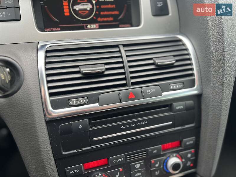 Позашляховик / Кросовер Audi Q7 2010 в Києві фото 26 Позашляховик / Кросовер Audi Q7 2010 в Києві