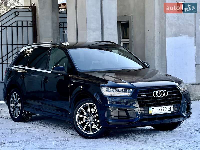 Позашляховик / Кросовер Audi Q7 2018 в Одесі