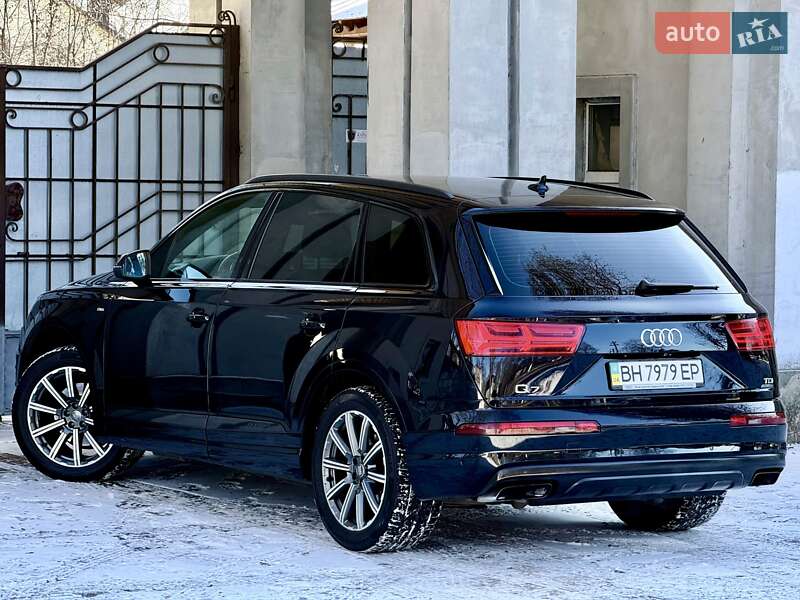 Позашляховик / Кросовер Audi Q7 2018 в Одесі