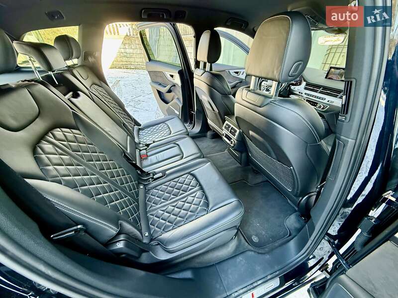 Позашляховик / Кросовер Audi Q7 2018 в Одесі