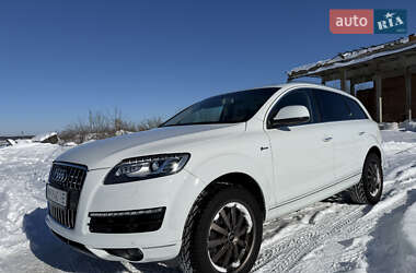 Позашляховик / Кросовер Audi Q7 2015 в Житомирі