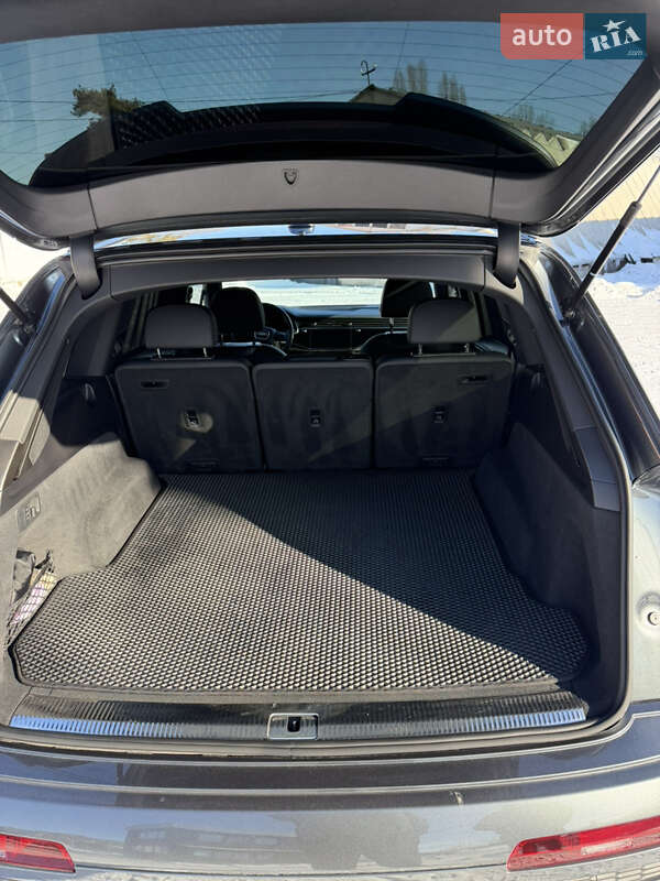 Внедорожник / Кроссовер Audi Q7 2021 в Хмельницком