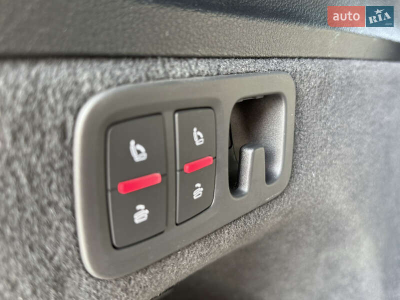 Внедорожник / Кроссовер Audi Q7 2018 в Одессе