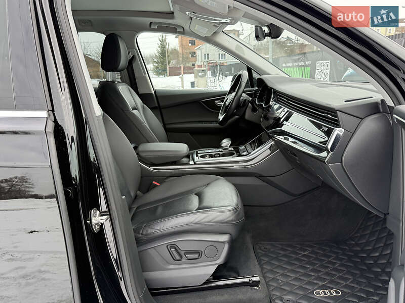 Позашляховик / Кросовер Audi Q7 2019 в Львові фото 19 Позашляховик / Кросовер Audi Q7 2019 в Львові
