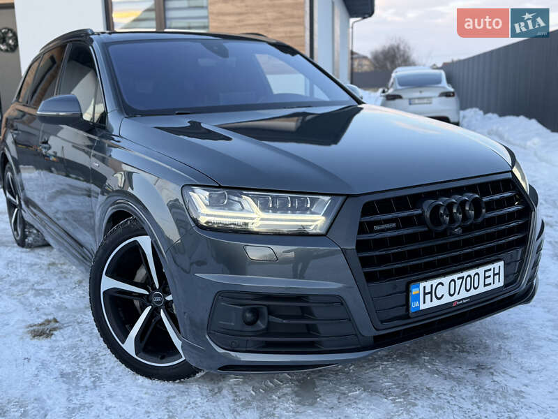Внедорожник / Кроссовер Audi Q7 2016 в Стрые