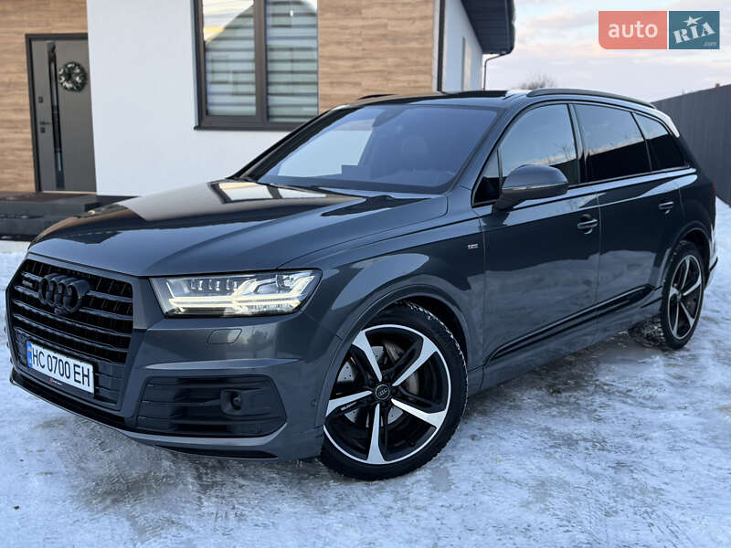 Внедорожник / Кроссовер Audi Q7 2016 в Стрые