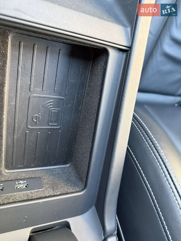 Внедорожник / Кроссовер Audi Q7 2016 в Стрые